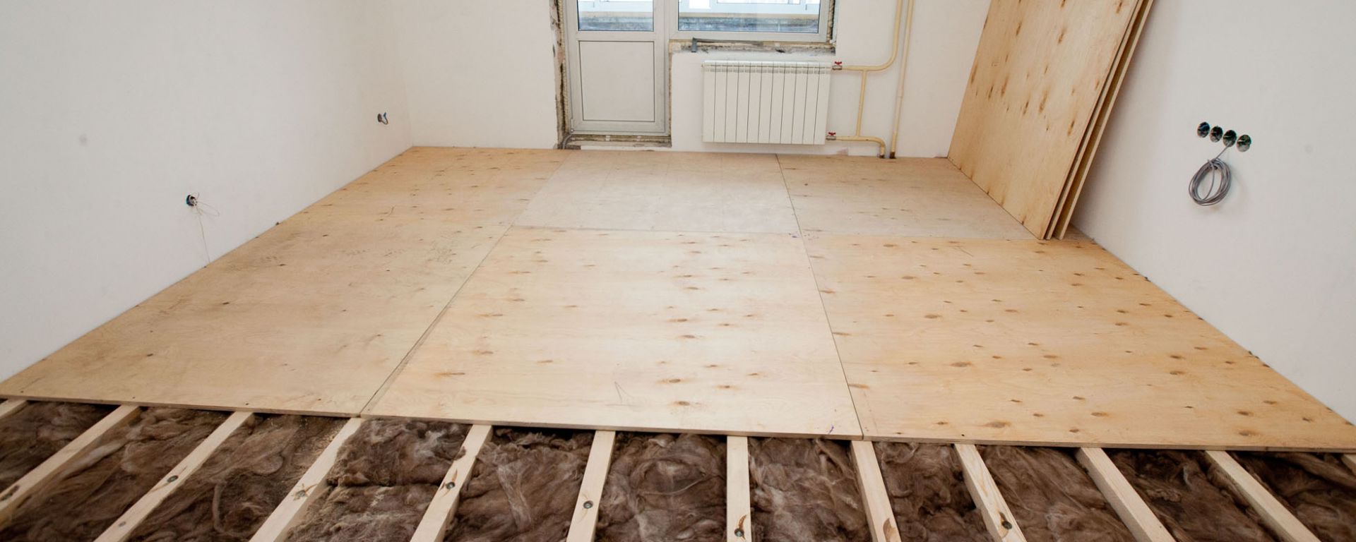 Укладка фанеры на лаги